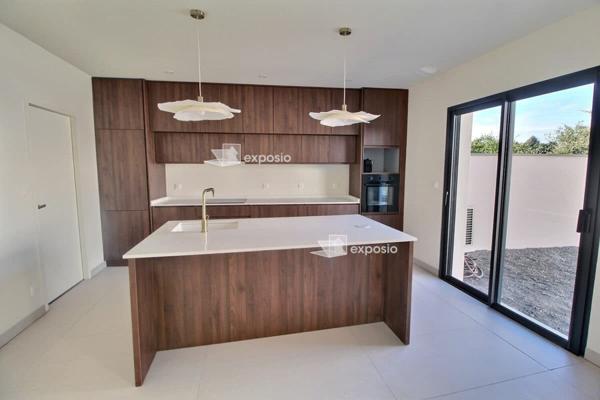 Maison Niort 4 pièce(s) 140.24 m2