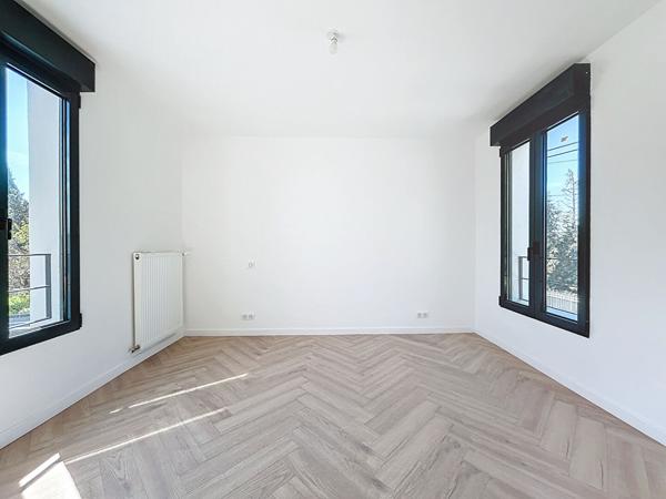 Vente Maison115 m² - 6 Pièces - SAINT MAUR DES FOSSES (94100)