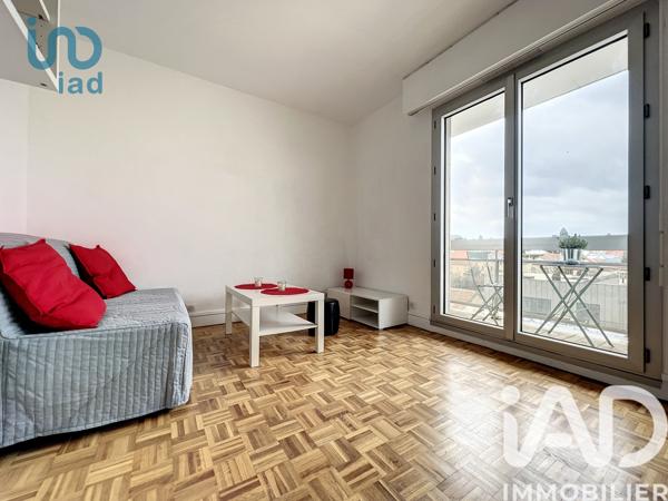 Location studio 21 m² Clamart