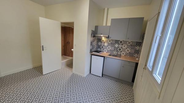 Acheter un bel immeuble de rapport en pierre avec local commercial et six appartements à Libourne proche Bordeaux