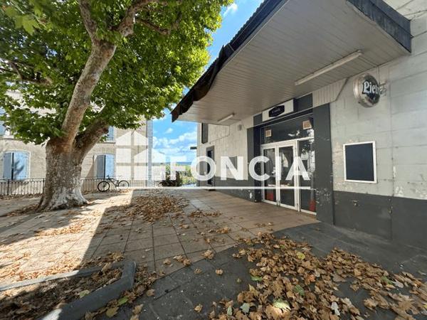 Location Appartement 3 pièces 57 m² - 3 PLACE JEAN JAURES Sainte Tulle 04220