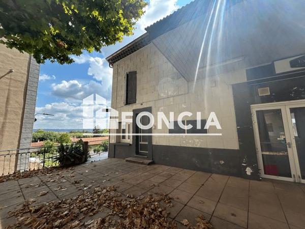 Location Appartement 3 pièces 57 m² - 3 PLACE JEAN JAURES Sainte Tulle 04220