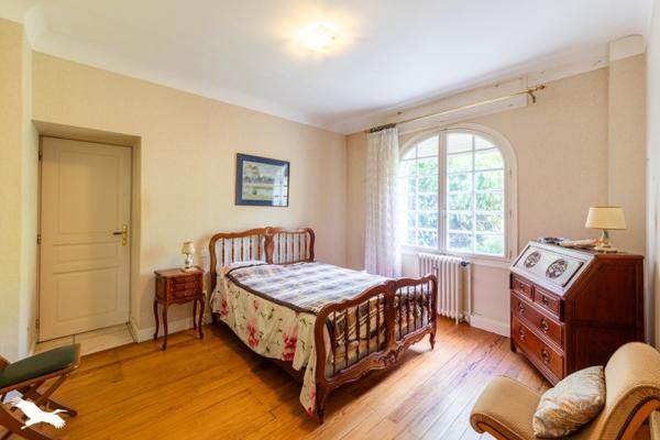 Maison à vendre 200 000 € Layrac 5 p 161 m² DPE E