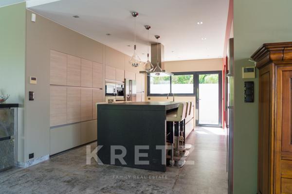 Exceptionnelle villa en bord de mer