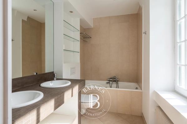 Sainte-Foy-lès-Lyon, Propriété 3 Chambres -  163 m² à vendre