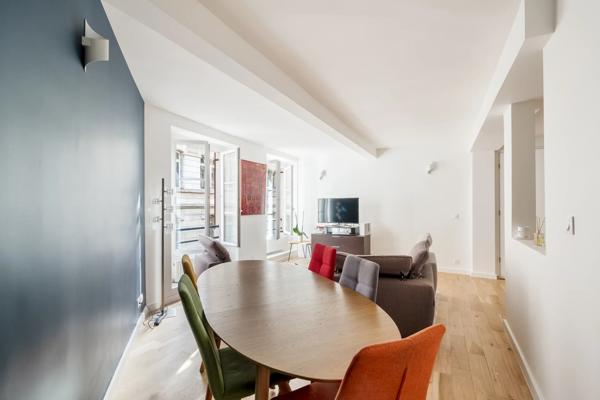 Appartement Paris 8 e - EUROPE