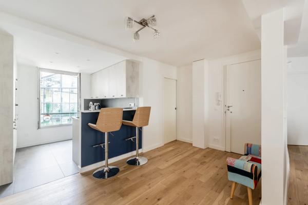 Appartement Paris 8 e - EUROPE