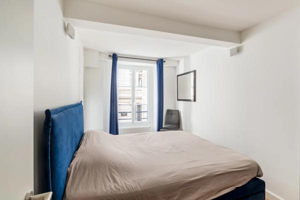 Appartement Paris 8 e - EUROPE