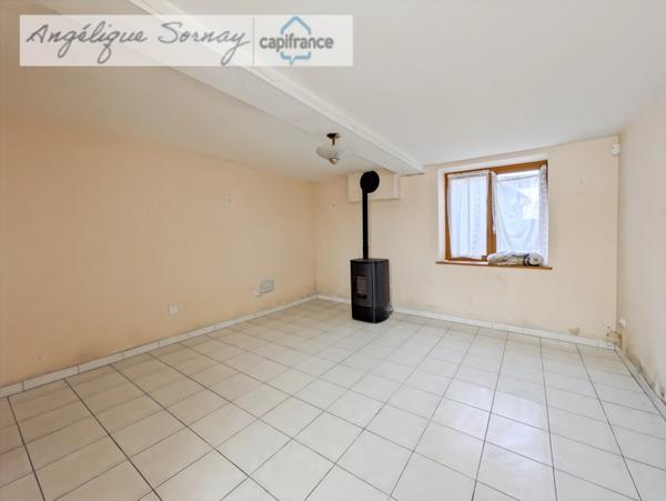 Maison à vendre 5 pièces SELLIERES (39)