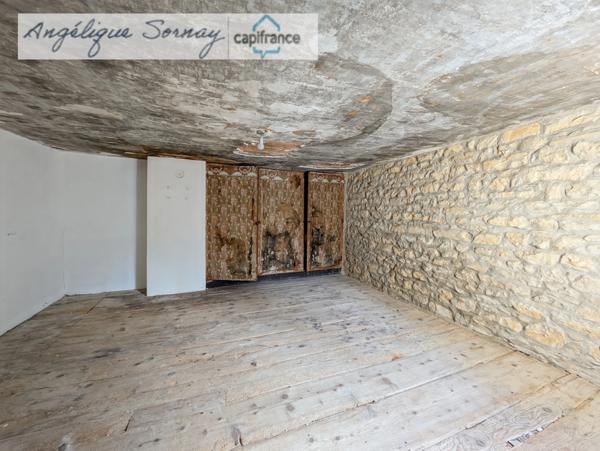 Maison à vendre 5 pièces SELLIERES (39)