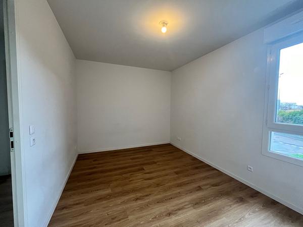 BEAU T2 AVEC BALCON A MAROMME (76150)