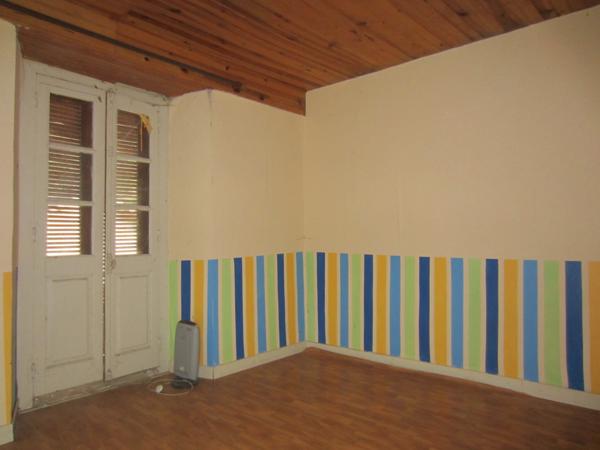 Couflens (09140) Belle maison de village.