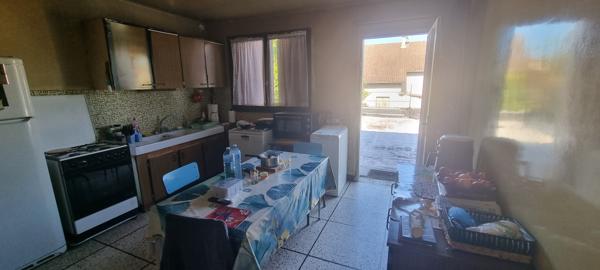 Maison
         8 pièces
        - 300 m² 577 500 € *