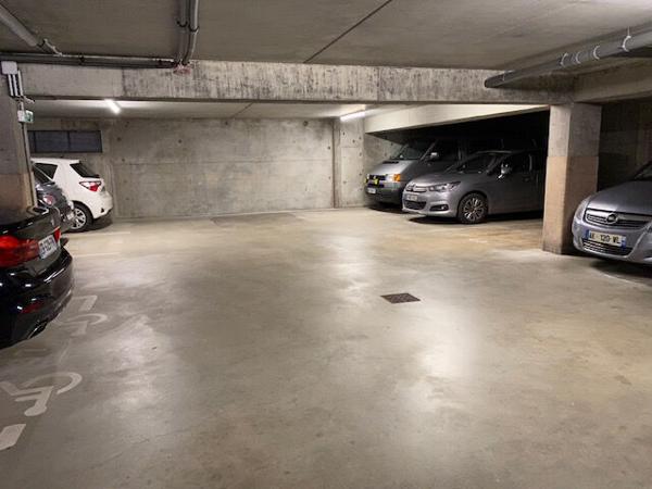 Parking / box ANGERS12 m²