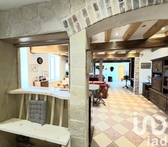 Maison 5 pièces de 150 m² à Les Clérimois (89190)