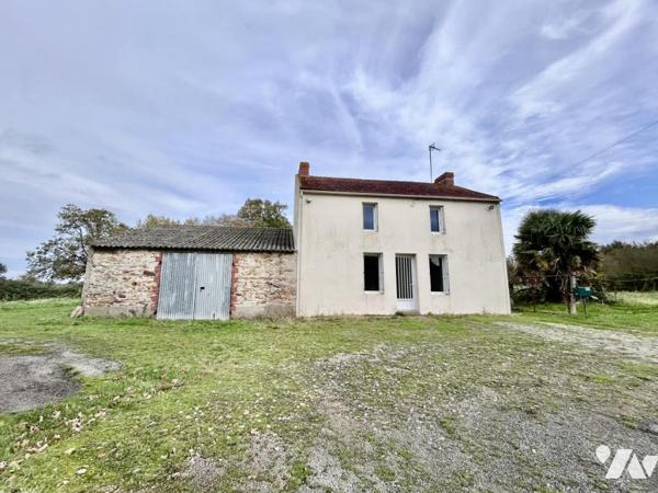 CHAUMES EN RETZ - Maison à rénover en campagne