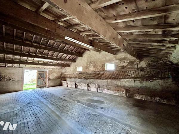 CHAUMES EN RETZ - Maison à rénover en campagne