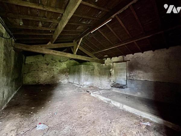 CHAUMES EN RETZ - Maison à rénover en campagne