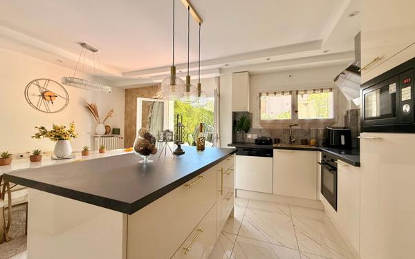 Maison à vendre    5 pièces •  Marsannay-la-Côte