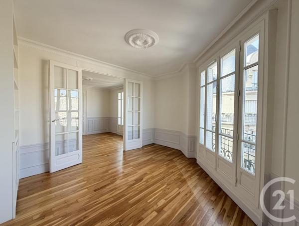 Appartement F5 à vendre  5 pièces - 92,81 m2 COURBEVOIE - 92