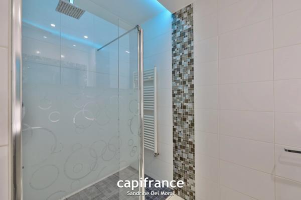 TASSIN LA DEMI LUNE - Appartement T4 de 81,51 m² avec balcon et cave + garage en sus
