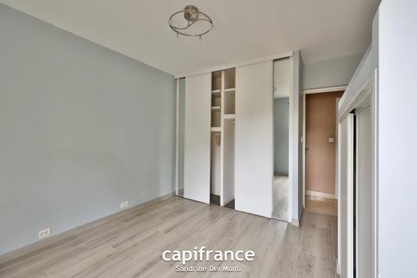 TASSIN LA DEMI LUNE - Appartement T4 de 81,51 m² avec balcon et cave + garage en sus