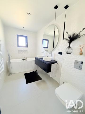 Maison à vendre 5 pièces 148 m² Anneyron