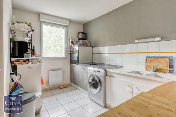 Appartement à vendre 3 pièces 65.23m² Thil (31530)