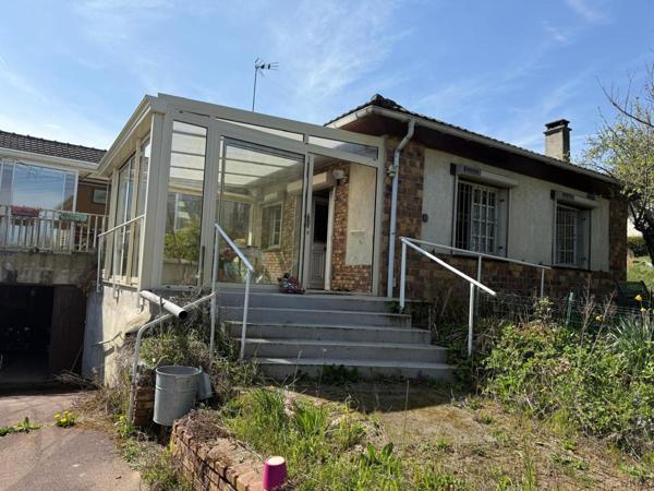 Maison de plain pied  de 124m²  avec sous-sol - Linas