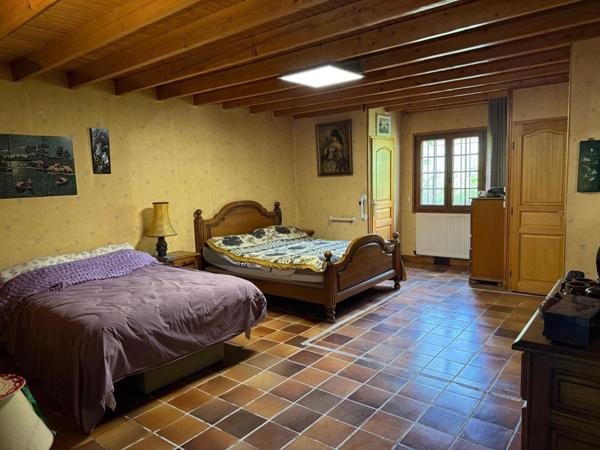 Maison de plain pied  de 124m²  avec sous-sol - Linas