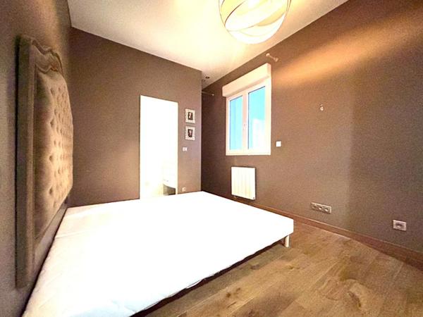 Fontenay 7 pièces 105 m2 Quartier Hôtel de Ville / Village