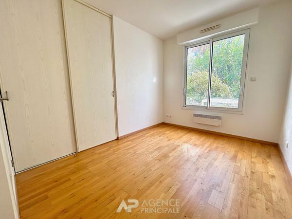 T2- Ville en Bois €287 500 ** - Référence MR621D