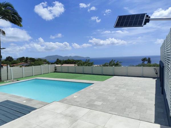 Location                                                      Maison
                        
                     5 pièces                      106 m2                     à Schœlcher