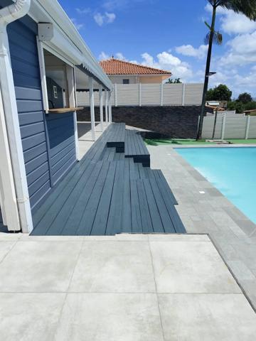 Location                                                      Maison
                        
                     5 pièces                      106 m2                     à Schœlcher