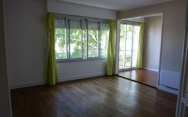 Appartement à louer    3 pièces • 85 m2 Laon