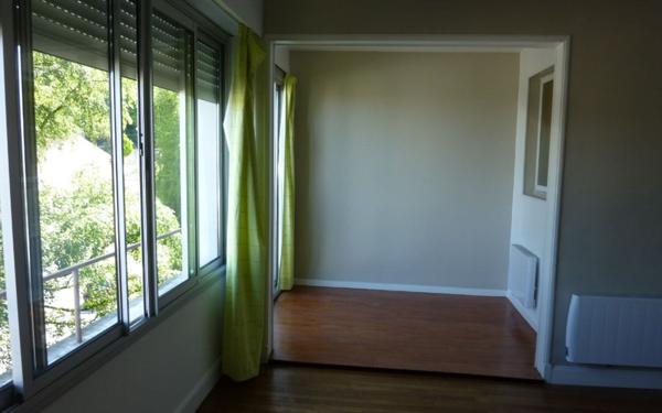 Appartement à louer    3 pièces • 85 m2 Laon
