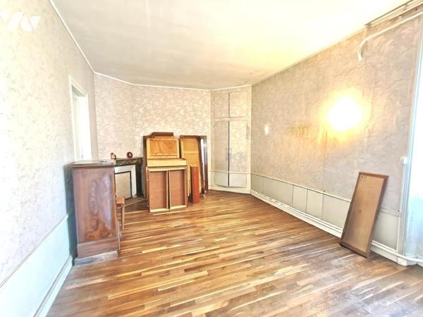 A WITRY LES REIMS - Corps de ferme avec dépendances d'env. 200m² habitable