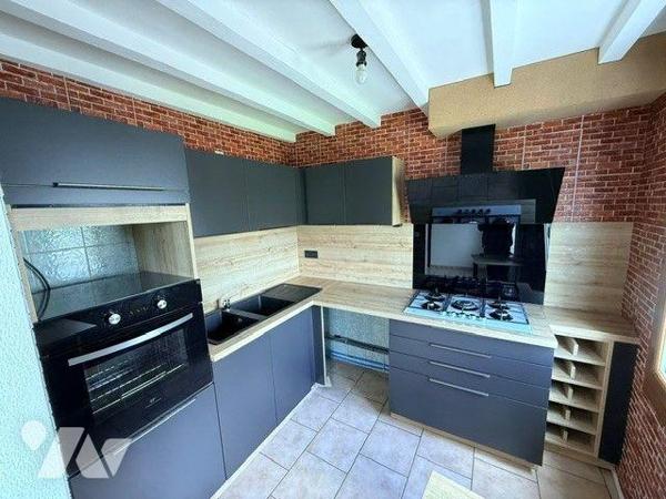 Maison à vendre à Hesdin-la-Forêt (62140) dans le Pas-de-Calais (62)

À vendre, maison avec u...