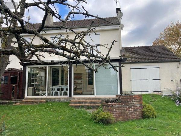 Maison à vendre à Compiègne dans l'Oise (60200), ref : 60055-691   
Proche de l'UTC