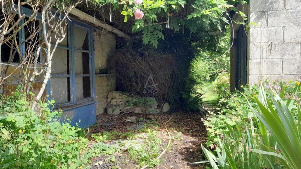 Maison avec très grand jardin située à CHARTRES proche de tout!