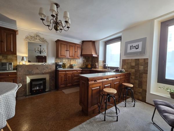 MAISON EN PIERRE A VENDRE 2 CHAMBRES PONTIVY CENTRE (56) BRETAGNE