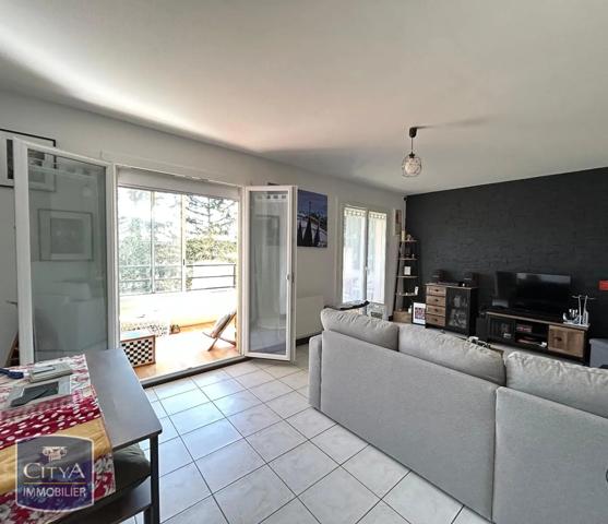 Appartement à louer 4 pièces 97.16m²