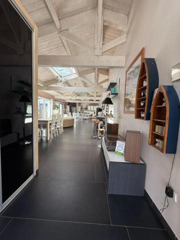 17290 LE THOU - Élégante maison contemporaine de plain-pied avec piscine