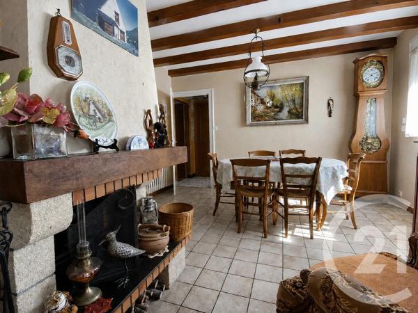 Maison à vendre  6 pièces - 119 m 2   LA ROCHE SUR YON  - 85