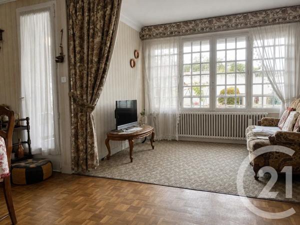 Maison à vendre  6 pièces - 119 m 2   LA ROCHE SUR YON  - 85