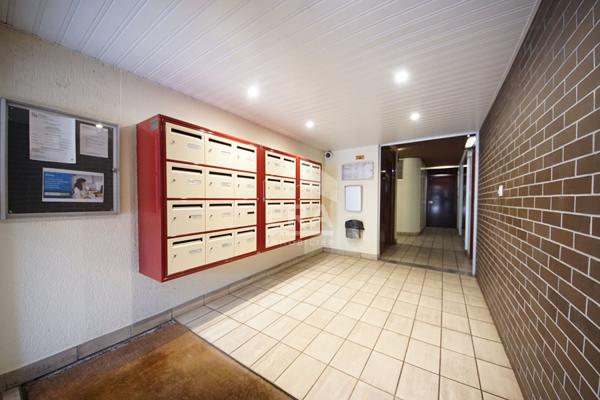 GRAND studio de 40 m2 Vendu Loué