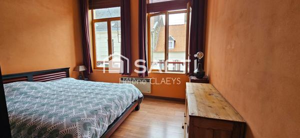 Appartement - 1 salon/séjour - 1 cuisine - 1 chambre - 1 bureau - 1 salle d'eau