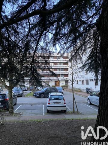 Appartement à vendre 4 pièces 92 m² Saint-Cyr-l'École