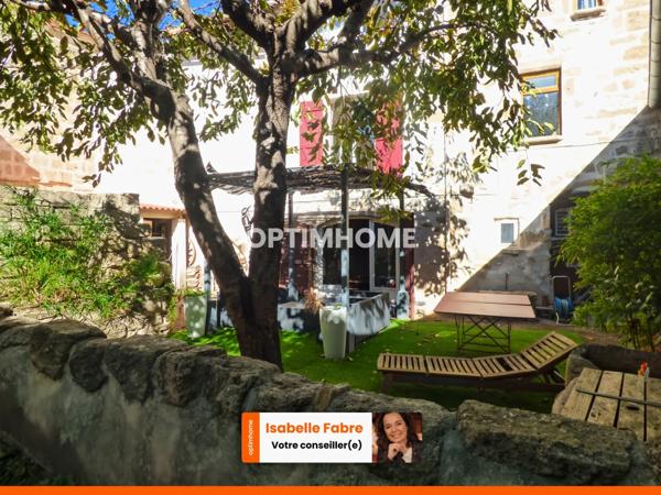 COUP DE COEUR POUR CETTE MAISON DE VILLAGE AVEC GRANDE COUR INTERIEURE