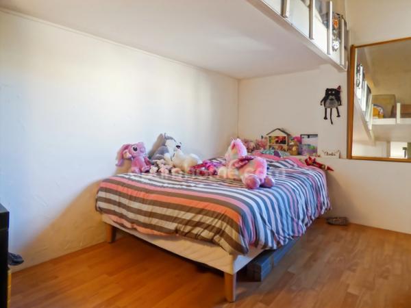 COUP DE COEUR POUR CETTE MAISON DE VILLAGE AVEC GRANDE COUR INTERIEURE